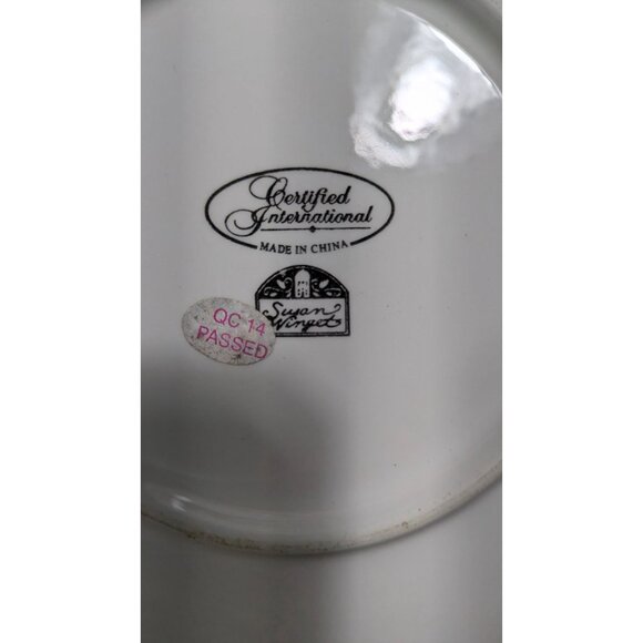 Hand-Painted Snowman Holiday Plate By Certified International - Picture 6 of 7